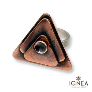 Anillo Triangular Aura